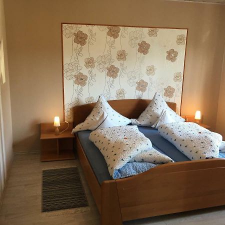 Ferienwohnung Martina Zell an der Mosel Luaran gambar